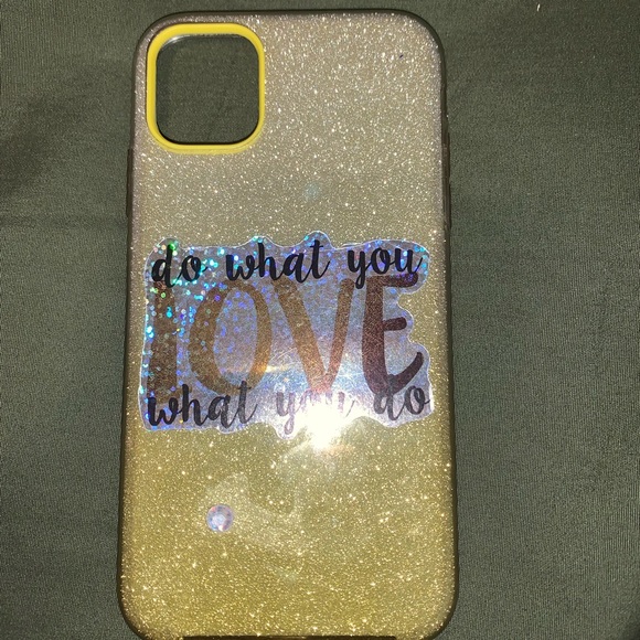 Phone cases - Picture 11 of 12